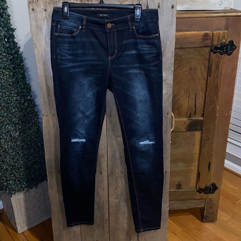 White House Black Market SKINNY Leg Denim sz 6